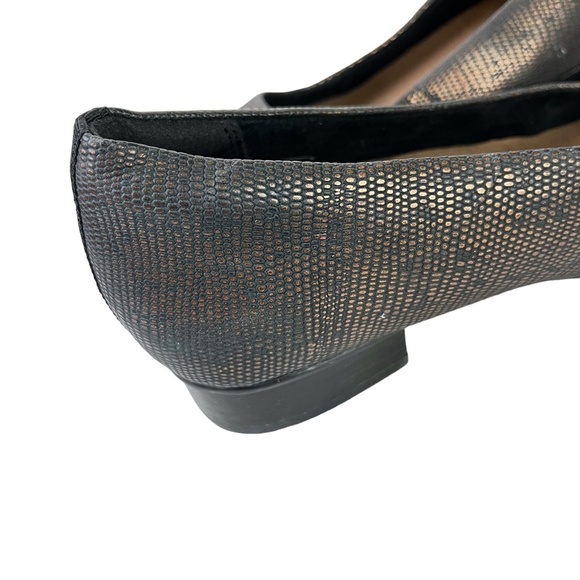 CLARKS Black Bronze Slip On Patent Leather Loafers Slip On Shoes Flats sz 7 M - Picture 14 of 16